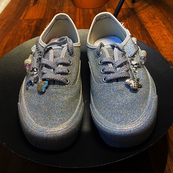 ♥️💖 RARE Vans Limited Ed Holo Beads Baubles Chains WORN ONCE Unisex Shoes - Picture 7 of 17